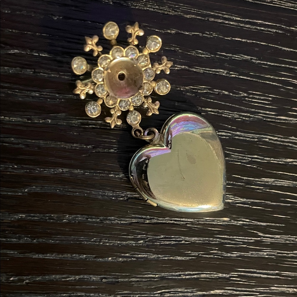 VTG Goldtone Locket Brooch